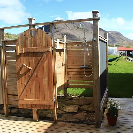 Guesthouse Stekkabol Patreksfjordur エクステリア 写真