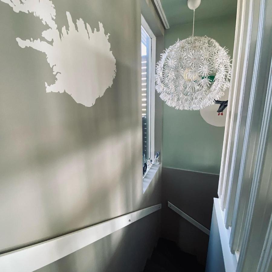 Guesthouse Stekkabol Patreksfjordur エクステリア 写真