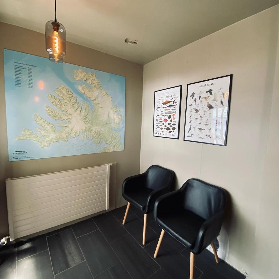 Guesthouse Stekkabol Patreksfjordur エクステリア 写真
