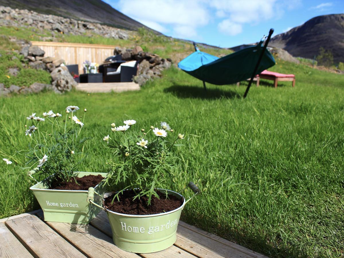 Guesthouse Stekkabol Patreksfjordur エクステリア 写真